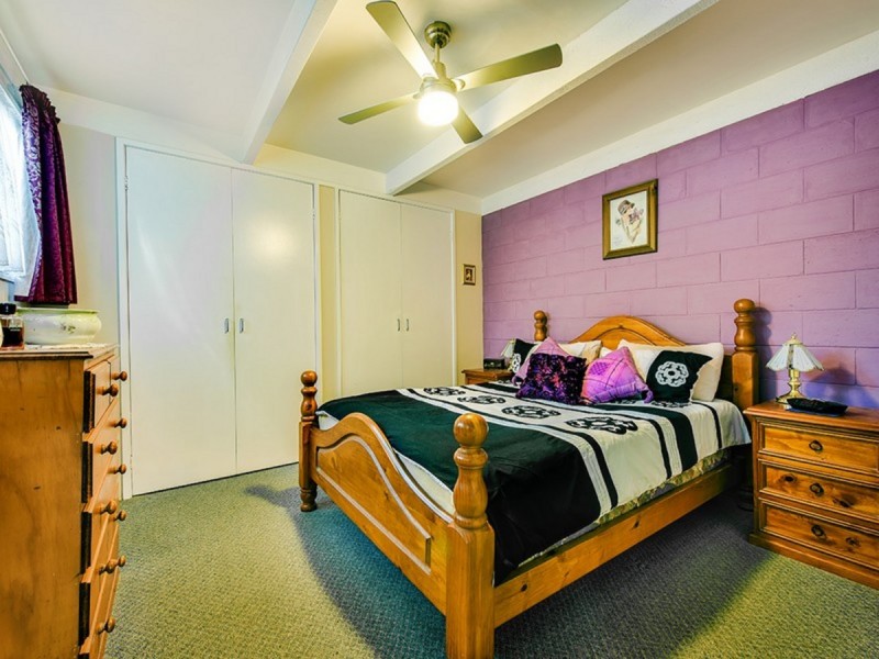 2 Cunningham Street, Lakes Entrance VIC 3909