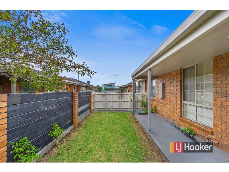4/5 Orme Street, Lakes Entrance VIC 3909