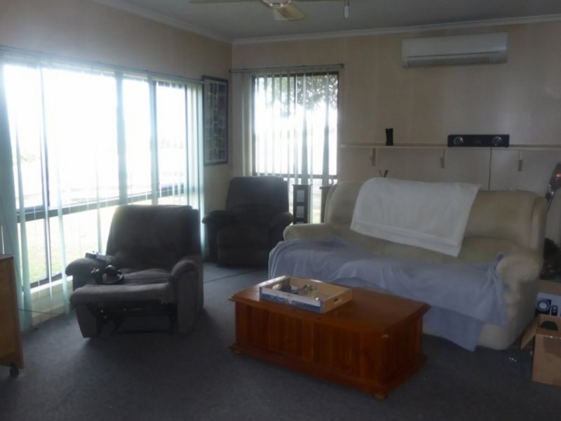 39 Seaview Parade, Kalimna VIC 3909