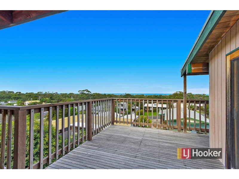 7 Gay Street, Lakes Entrance VIC 3909