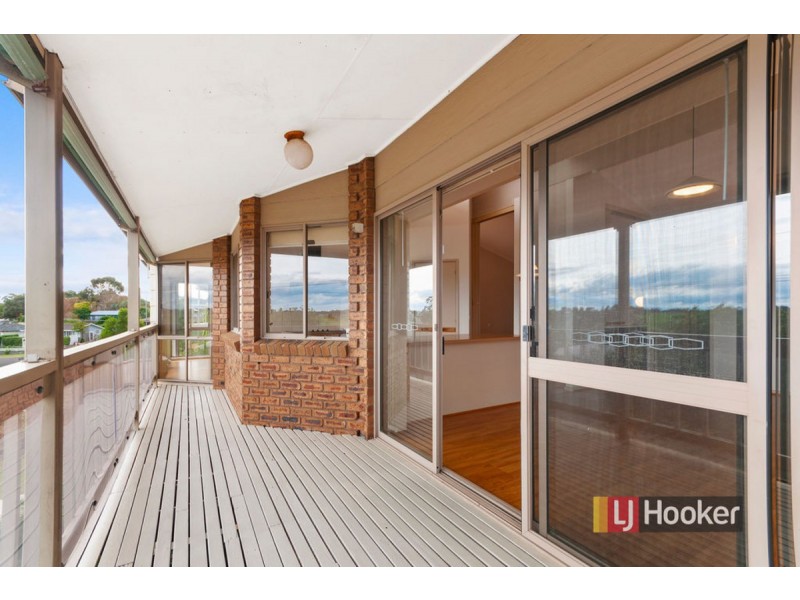 12 Nautilus Way, Lakes Entrance VIC 3909