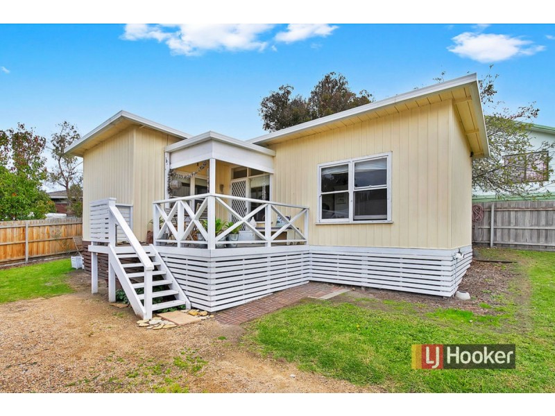 69B Carpenter Street, Lakes Entrance VIC 3909