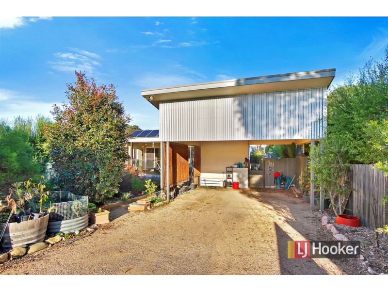 42 Bream Road, Lake Tyers Beach VIC 3909