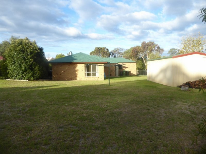 9 Tamhaven Drive, Swan Reach VIC 3903