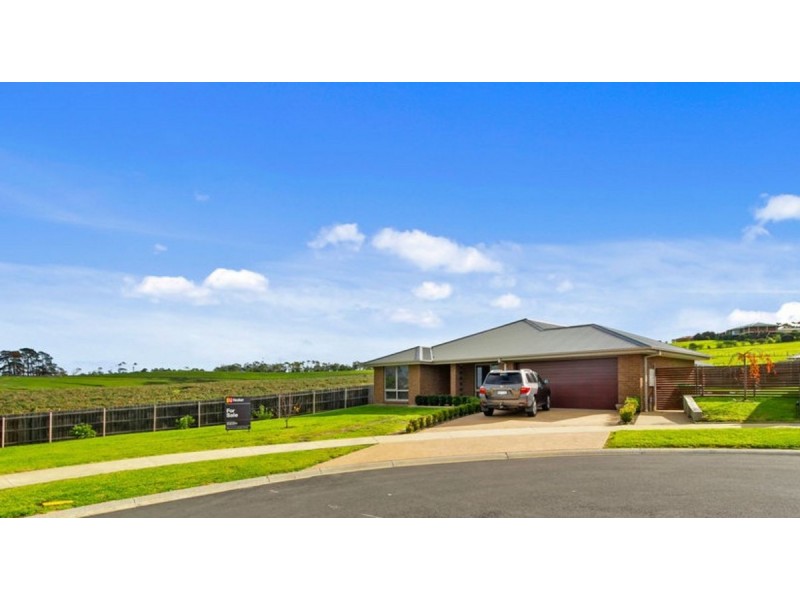 10 Luke Court, Lakes Entrance VIC 3909