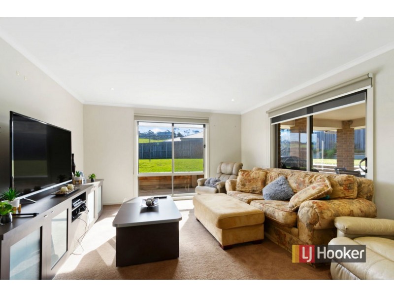 10 Luke Court, Lakes Entrance VIC 3909