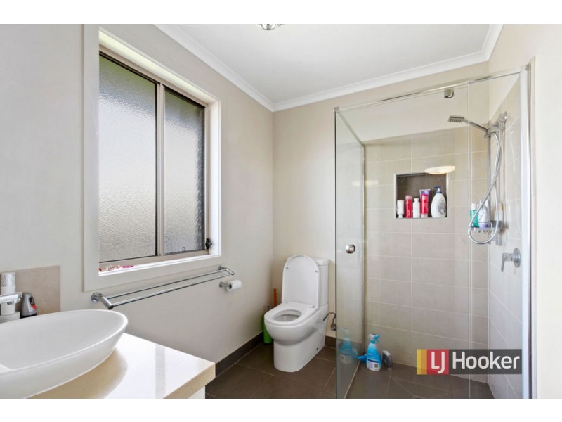 10 Luke Court, Lakes Entrance VIC 3909