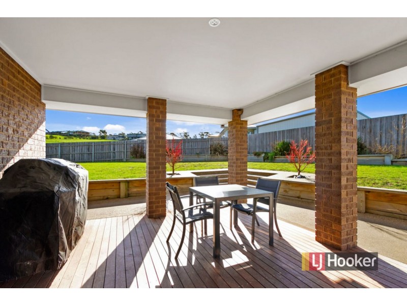 10 Luke Court, Lakes Entrance VIC 3909
