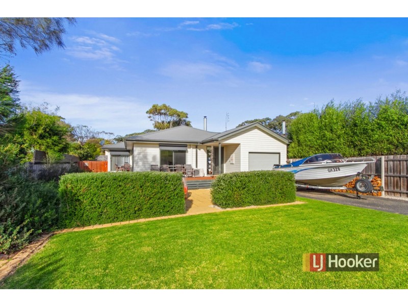 44 Bream Road, Lake Tyers Beach VIC 3909
