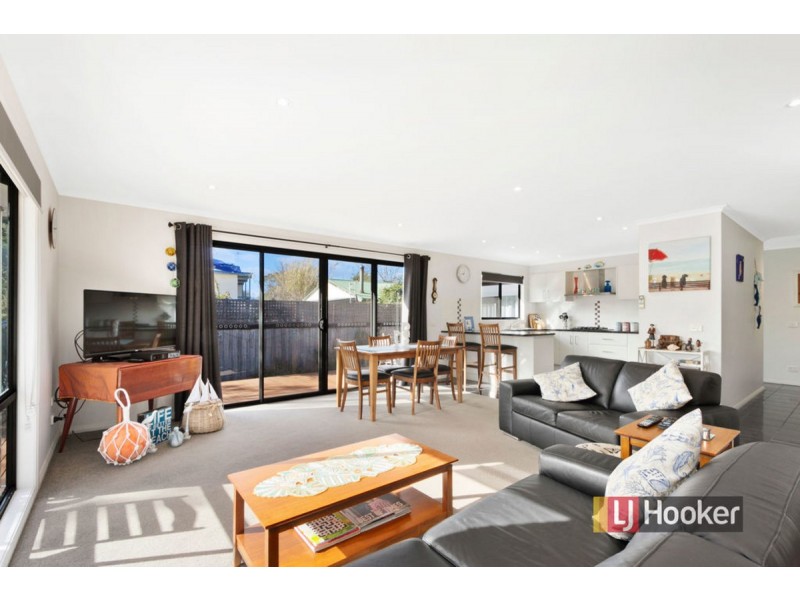 44 Bream Road, Lake Tyers Beach VIC 3909