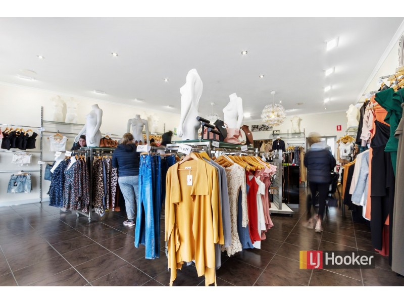 1 Carpenter Street, Lakes Entrance VIC 3909