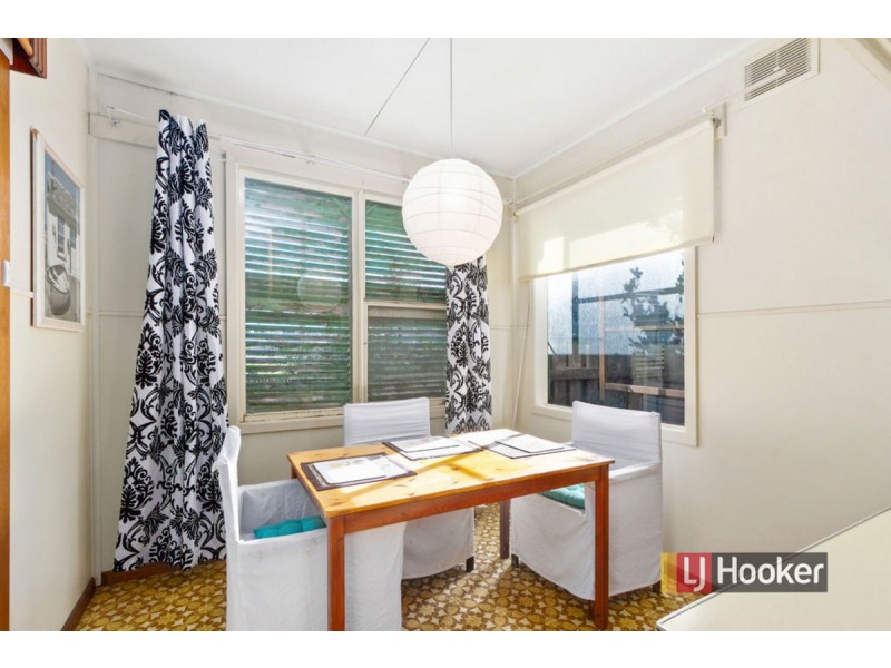 14 Palmers Road, Lakes Entrance VIC 3909