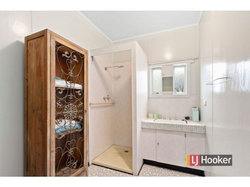 14 Palmers Road, Lakes Entrance VIC 3909