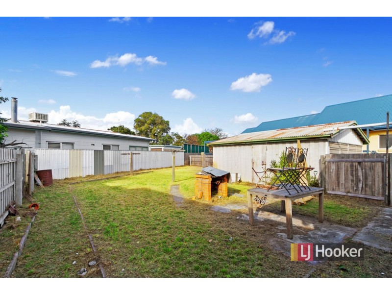 14 Palmers Road, Lakes Entrance VIC 3909
