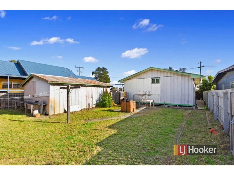 14 Palmers Road, Lakes Entrance VIC 3909