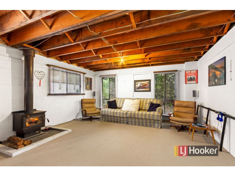 109 Hazel Road, Kalimna VIC 3909