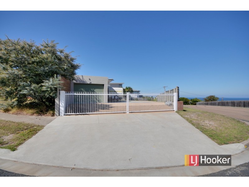 18 Grandview Road, Lakes Entrance VIC 3909