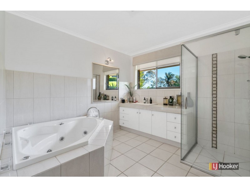 7 Abalone Avenue, Lakes Entrance VIC 3909