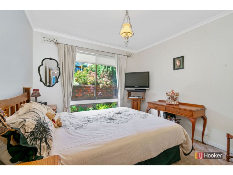 7 Abalone Avenue, Lakes Entrance VIC 3909