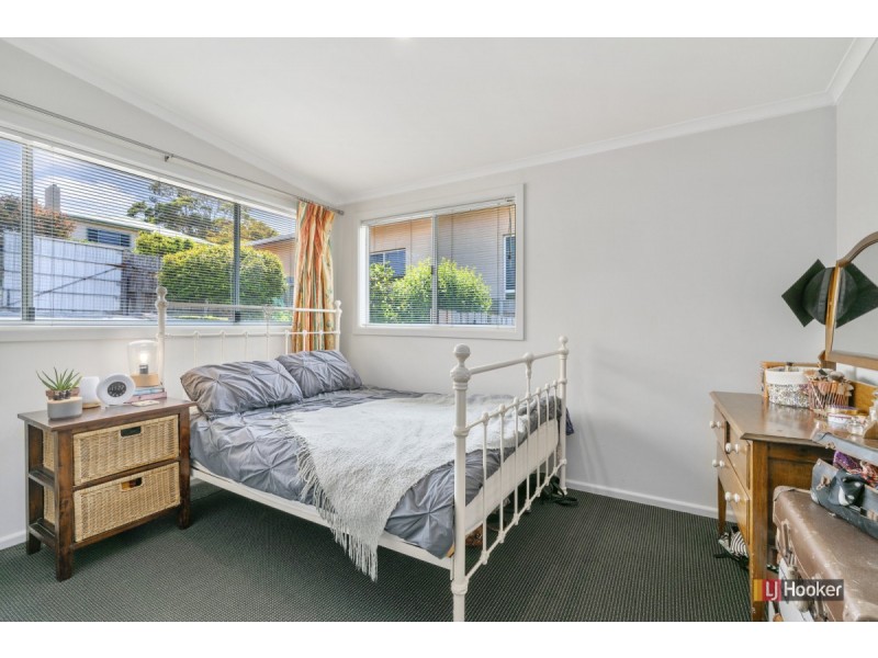 21 Daniel Street, Lakes Entrance VIC 3909