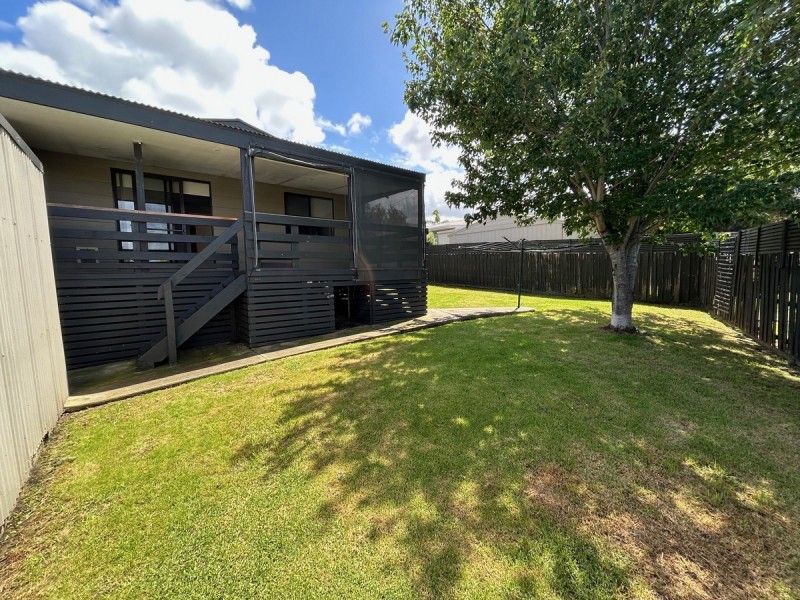 31 Lakeview Drive, Lakes Entrance VIC 3909