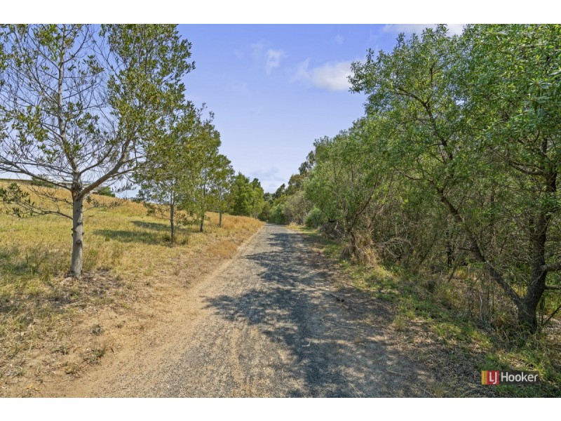 81 Stirling Drive, Lakes Entrance VIC 3909