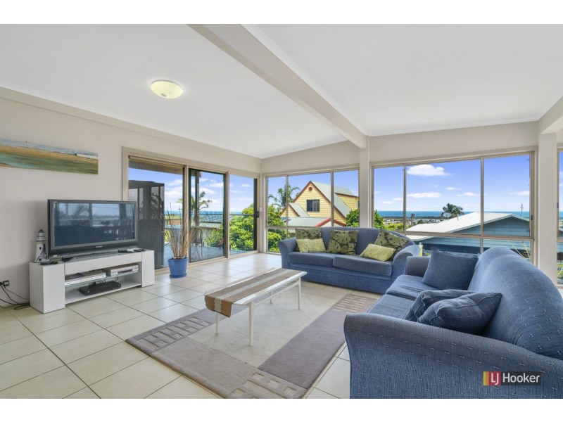26 Abalone Avenue, Lakes Entrance VIC 3909