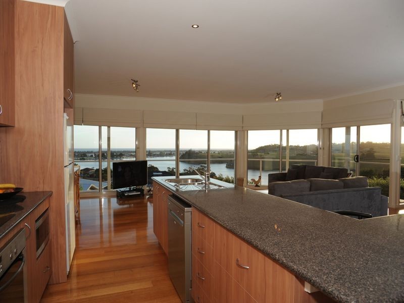 79 O’Neills Road, Lakes Entrance VIC 3909