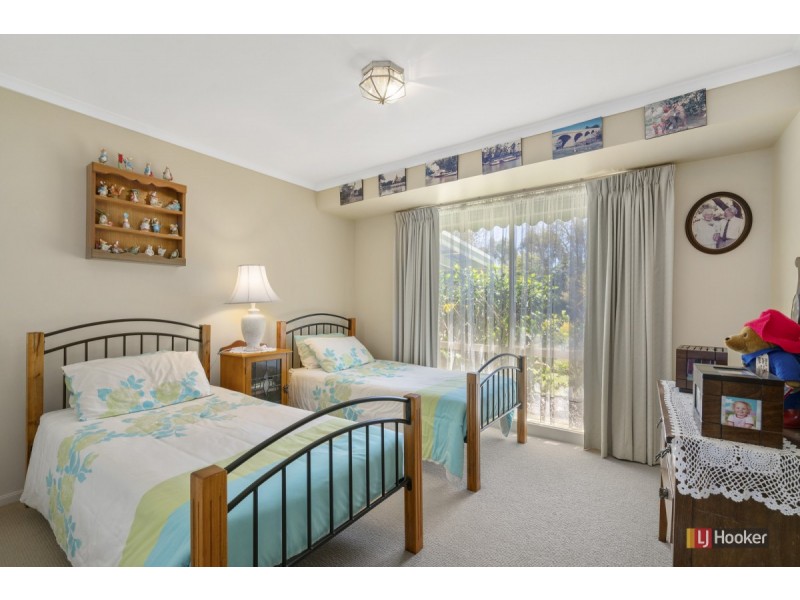 56 Eastern Beach Road, Lakes Entrance VIC 3909