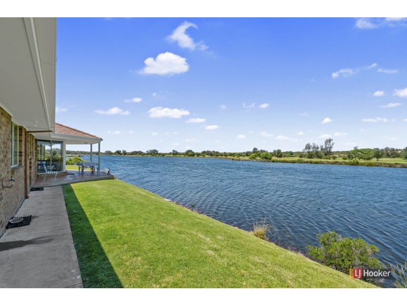 56 Eastern Beach Road, Lakes Entrance VIC 3909