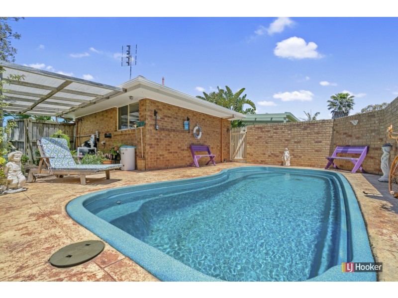 56 Eastern Beach Road, Lakes Entrance VIC 3909