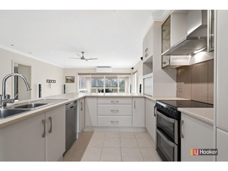 2/122 Golf Links Road, Lakes Entrance VIC 3909