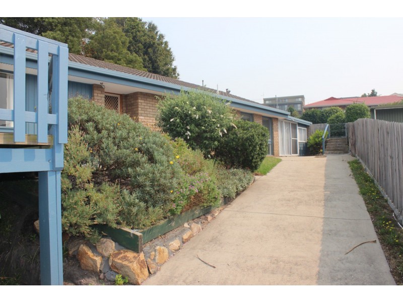 66 O’Neills Road, Lakes Entrance VIC 3909