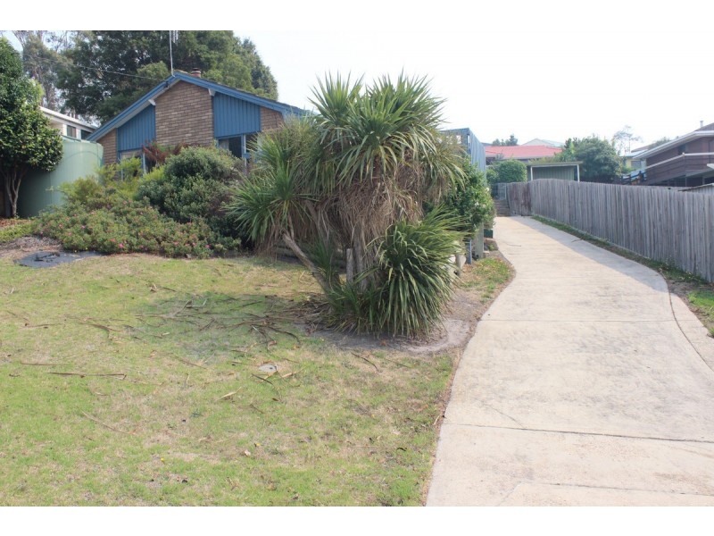 66 O’Neills Road, Lakes Entrance VIC 3909