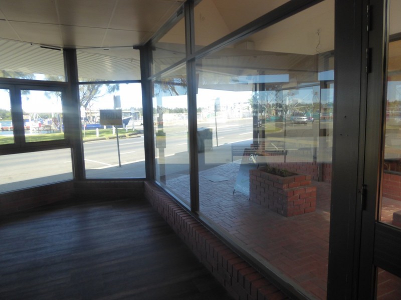 2/521 Esplanade, Lakes Entrance VIC 3909