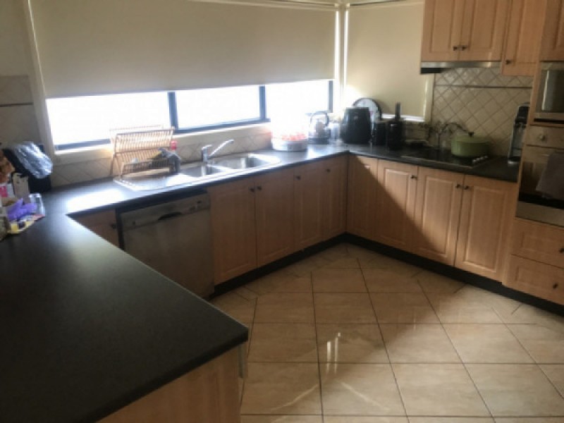 8 Williams Road, Lakes Entrance VIC 3909