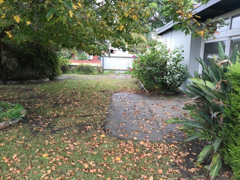 76 Roadknight Street, Lakes Entrance VIC 3909