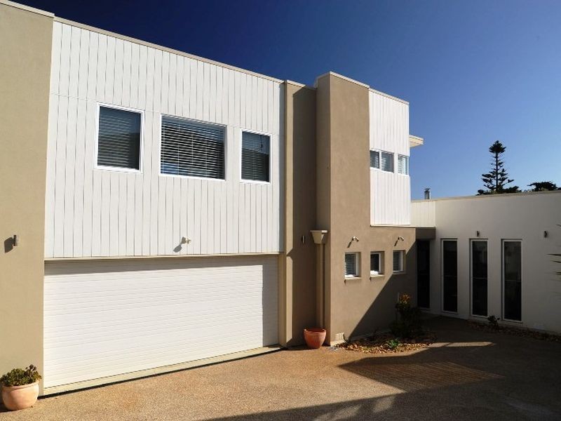 2/24 Skidale Close, Lake Tyers Beach VIC 3909