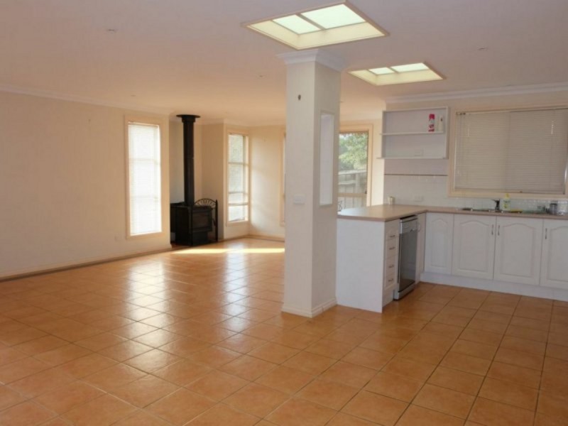 2/1 Worcester Road, Lakes Entrance VIC 3909