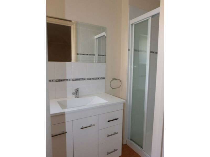 2/1 Worcester Road, Lakes Entrance VIC 3909