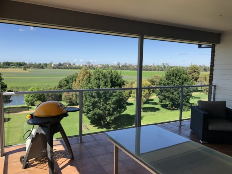 49 Morton Drive, Eastwood VIC 3875