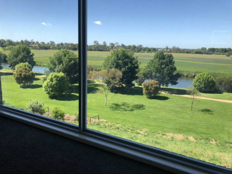 49 Morton Drive, Eastwood VIC 3875