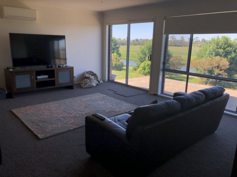 49 Morton Drive, Eastwood VIC 3875