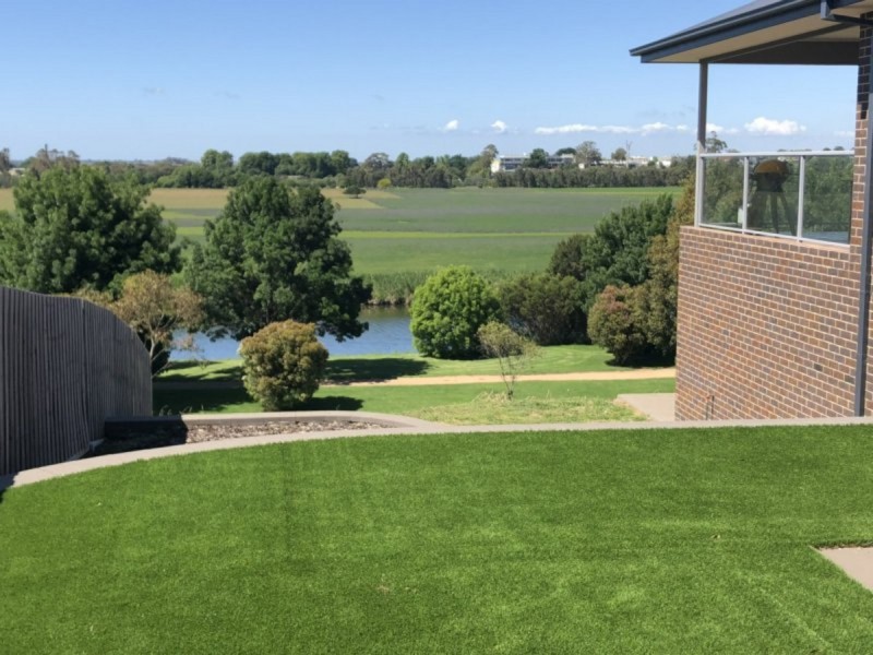 49 Morton Drive, Eastwood VIC 3875