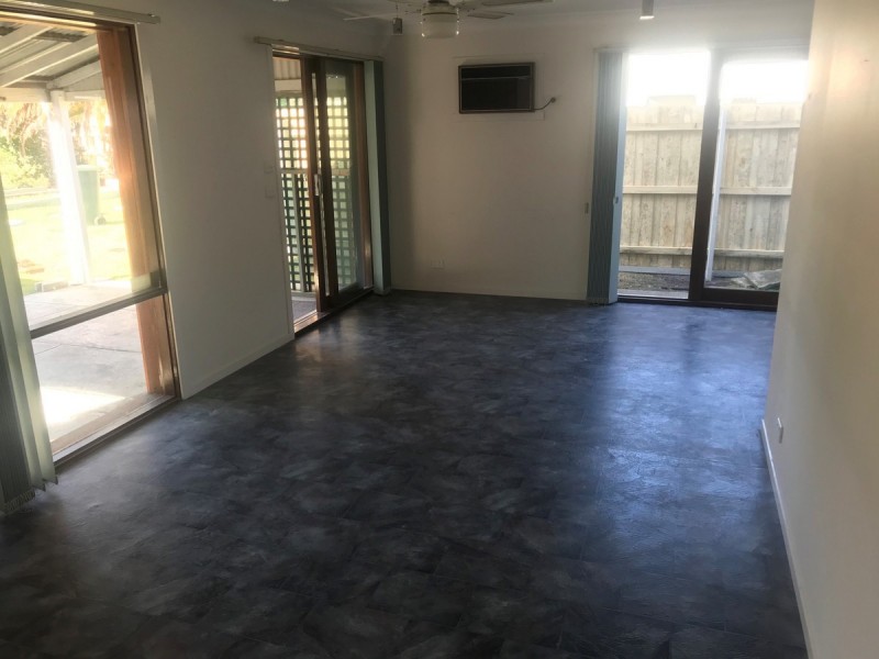 74 Roadknight Street, Lakes Entrance VIC 3909