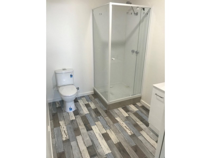 74 Roadknight Street, Lakes Entrance VIC 3909