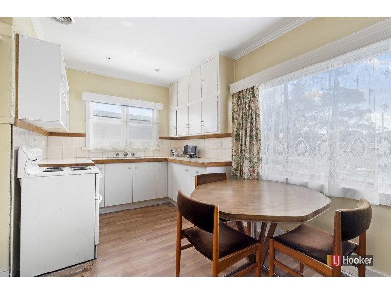 69 Coates Road, Lakes Entrance VIC 3909