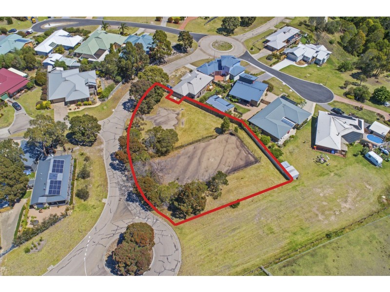 2-4 Tarra Drive, Lakes Entrance VIC 3909