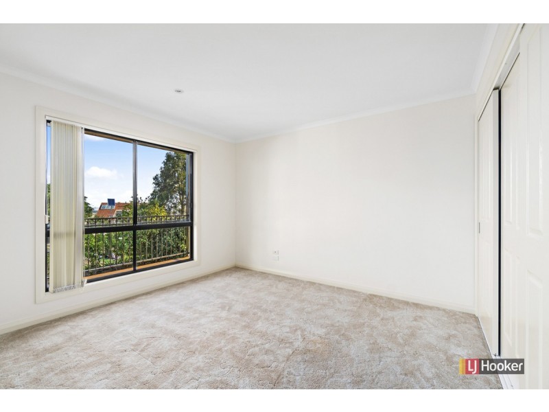 8 Williams Road, Lakes Entrance VIC 3909