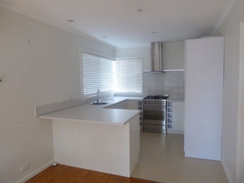 3/2 Lakeside Drive, Lake Tyers Beach VIC 3909